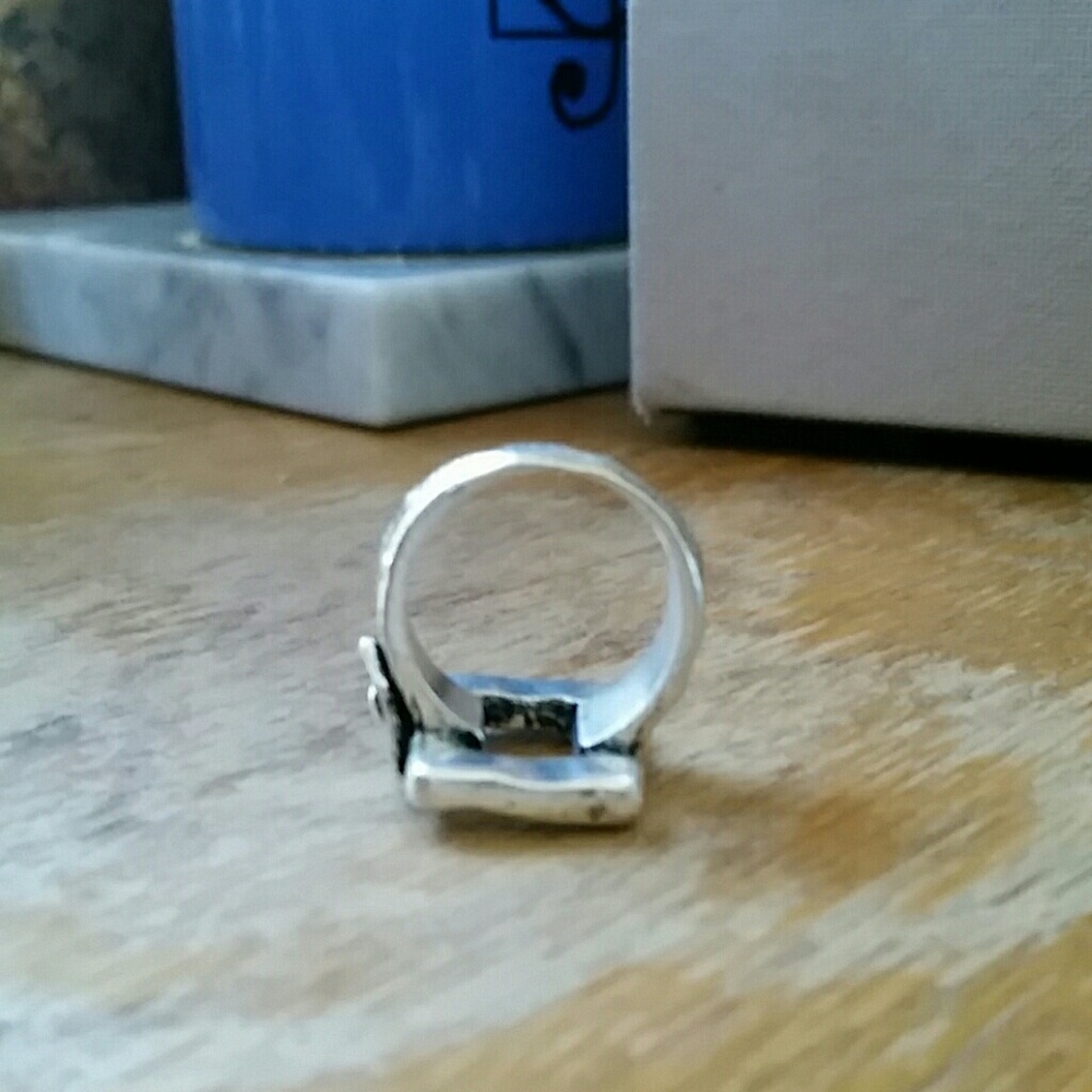 Statement Ring - Picture 5 of 5