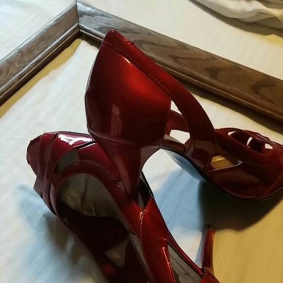 Red Peep Toe - Picture 3 of 4