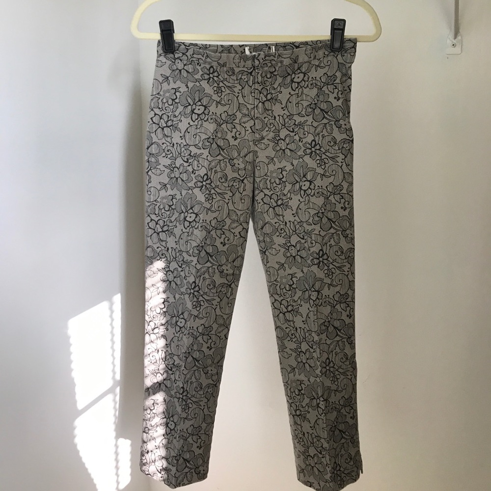 Capri pants
