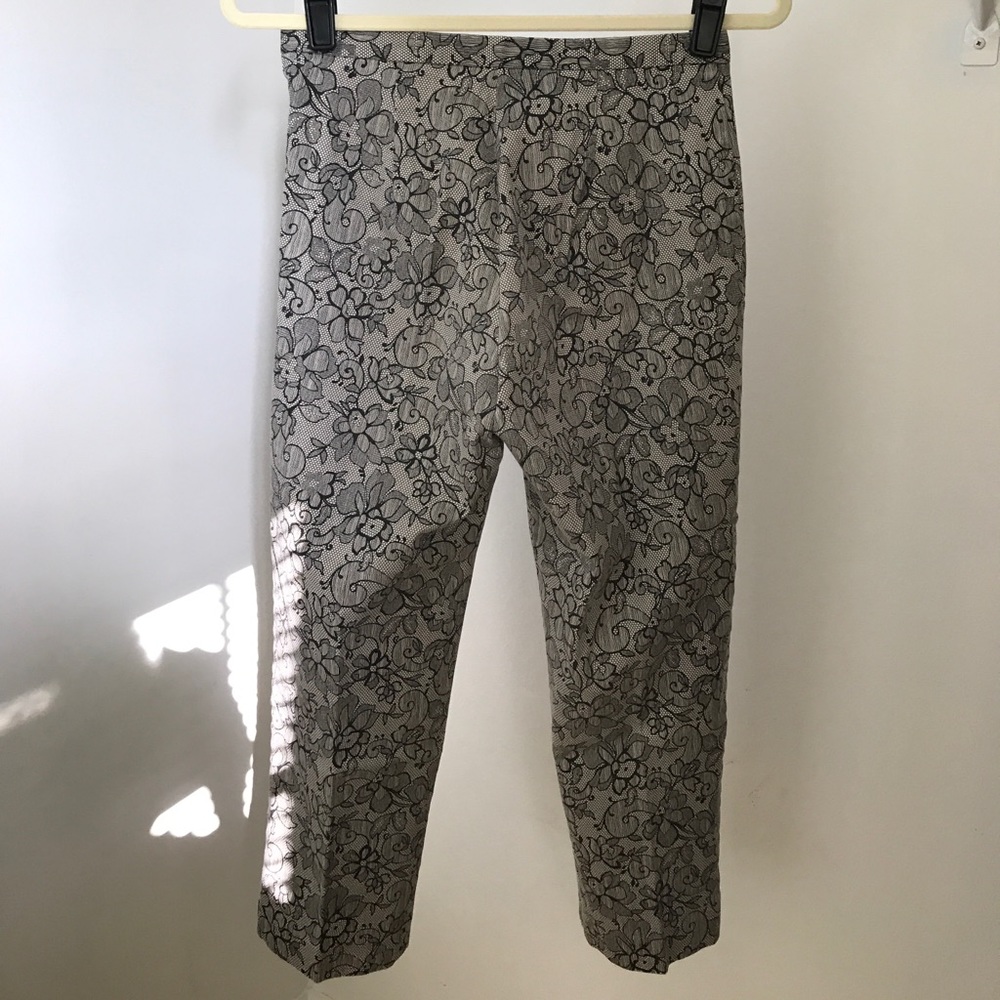 Capri pants - Picture 2 of 2