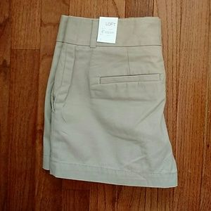 Sz 0 Ann Taylor LOFT 4" Shorts