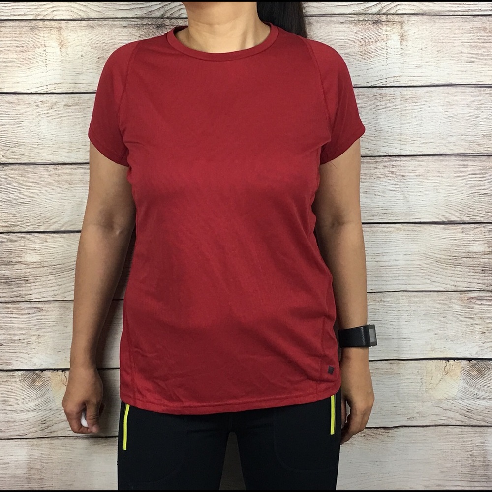 Columbia Omni Shade Sz S Athletic Sports Tee Shirt