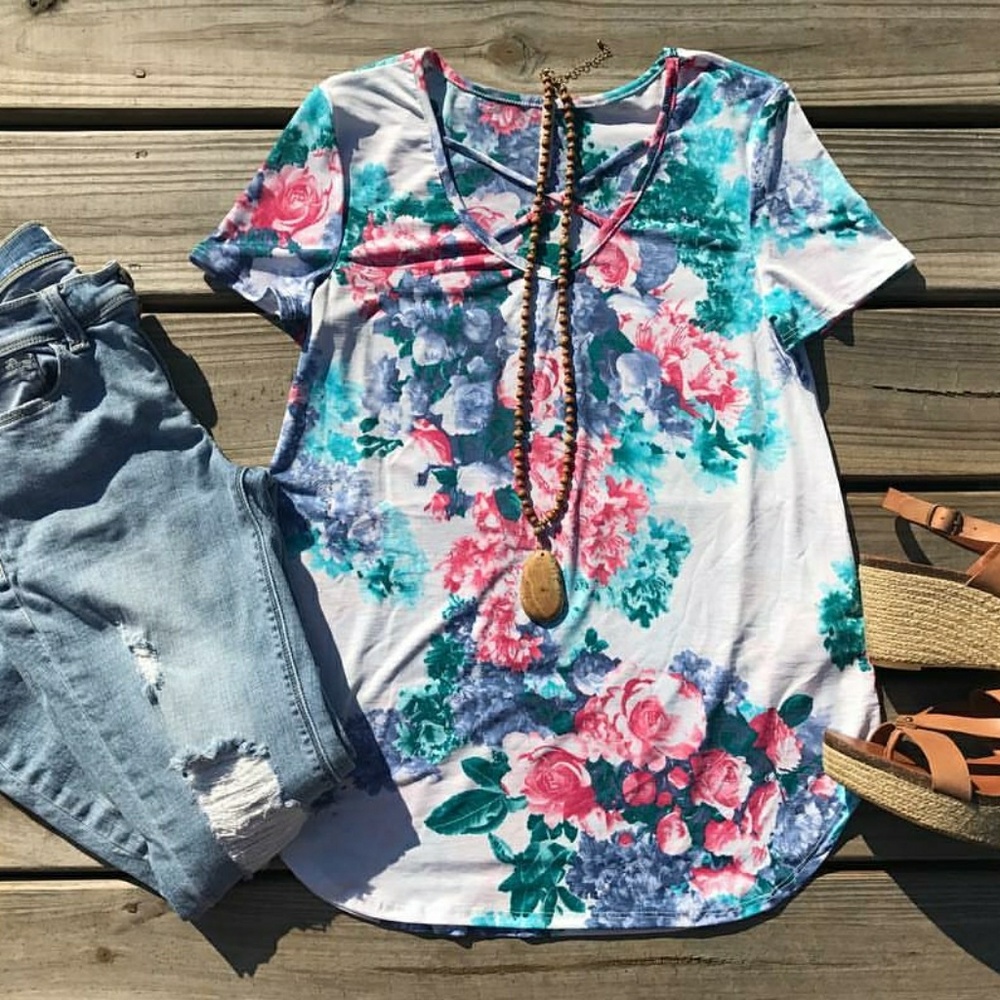Criss cross floral top