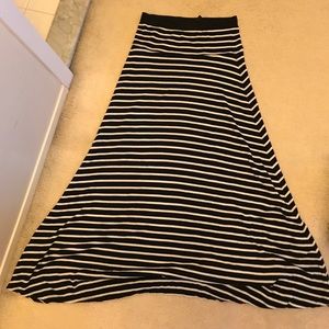 BCBG Maxazria Maxi skirt