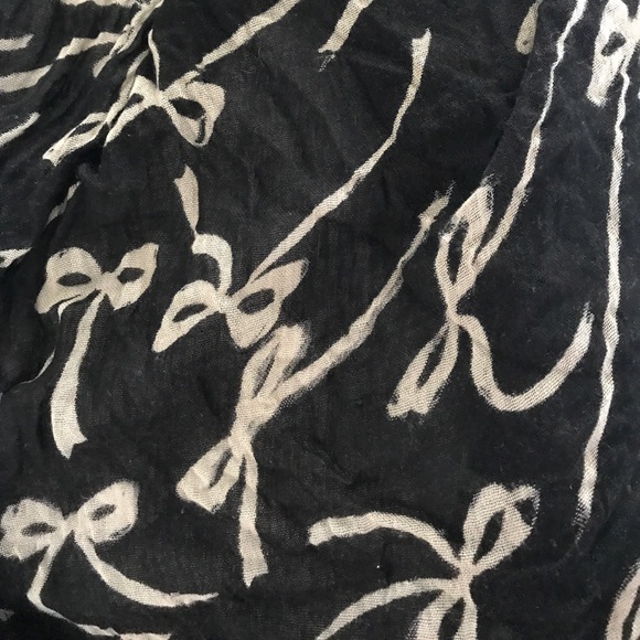 H&M Black and white bow scarf - Picture 2 of 3