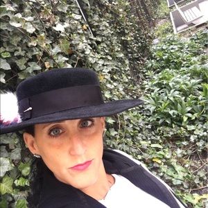 Meet your Posher, Gitty