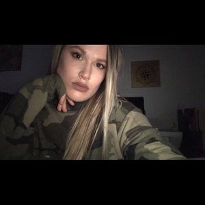 Meet your Posher, Mariah