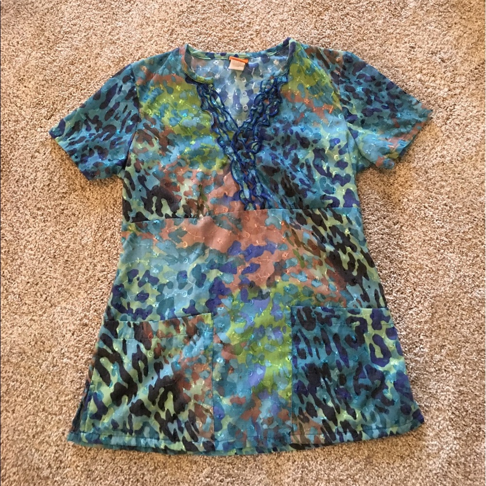 Élan by Barco XS scrub top