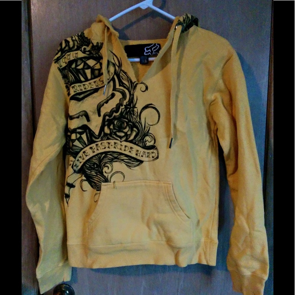Sweatshirt