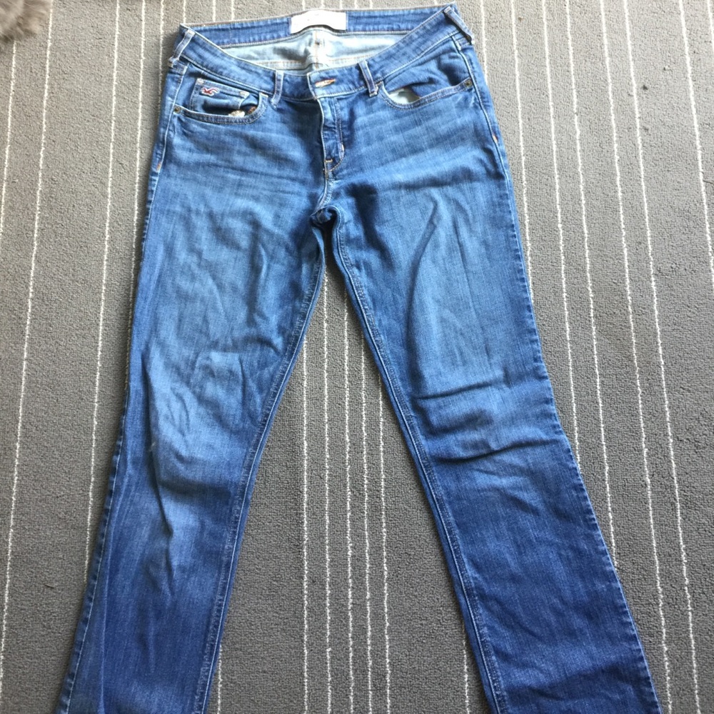Hollister jeans, hardly worn--long