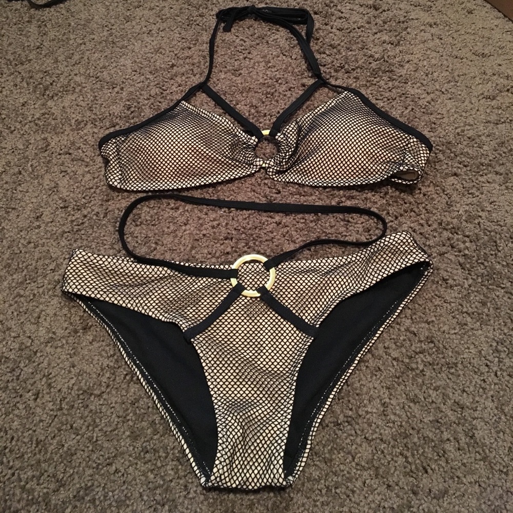 039 Swimsuit