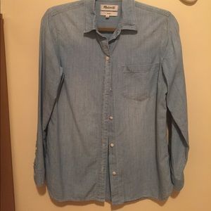 Madewell size small chambray boyfriend shirt