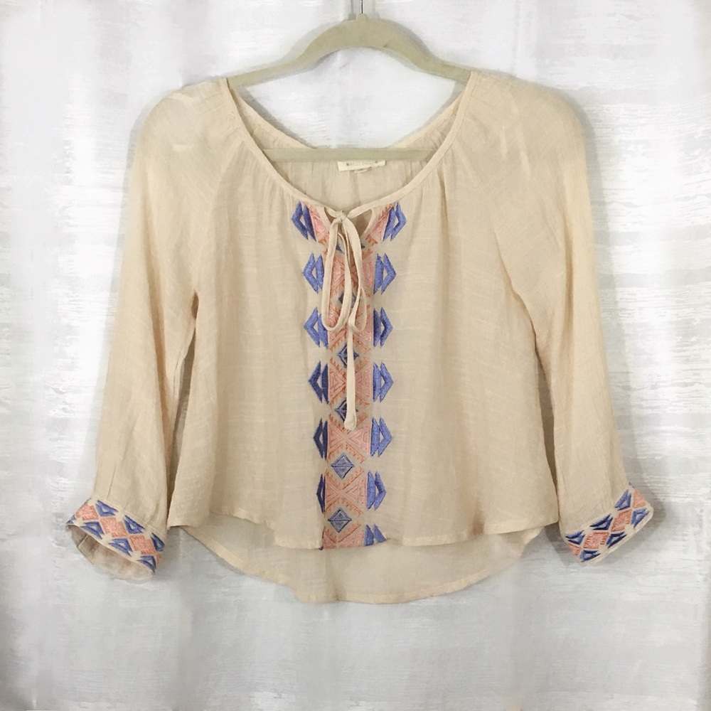 {Miss Daisy} 3/4 Sleeve Top
