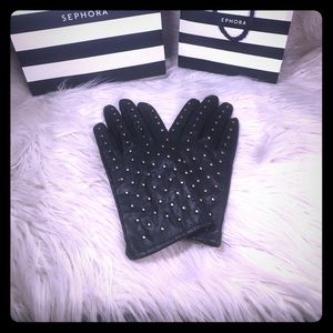 😊❤🔥Gold studded leather gloves🔥❤😝
