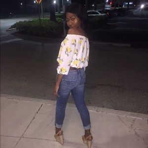 Meet your Posher, Monifa