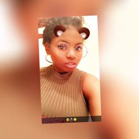 Meet your Posher, Ladaysha - Picture 1 of 1