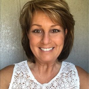 Meet your Posher, Annette