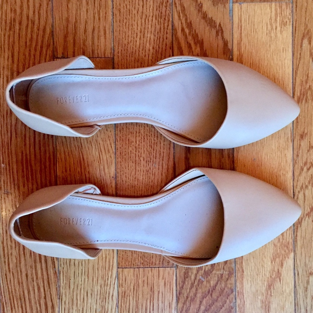 *Brand New* Forever 21 Nude Dorsay Flats