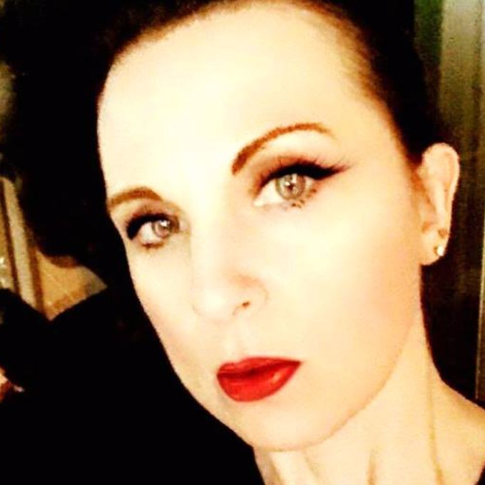 Meet your Posher, Halina