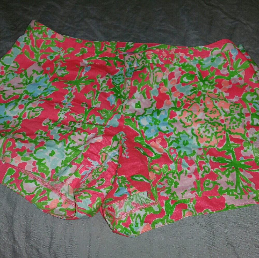 Lilly pulitzer addie shorts size 8