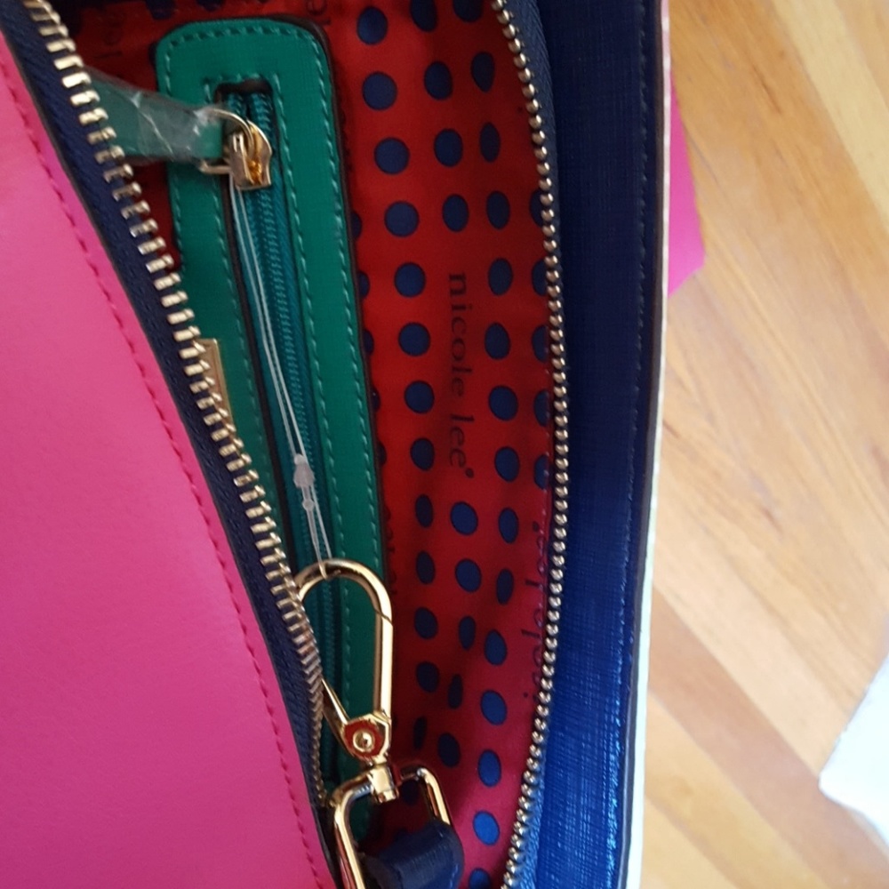 Beautiful Nicole Miller Purse!🎈🎈SOLD 🎈🎈 - Picture 7 of 8