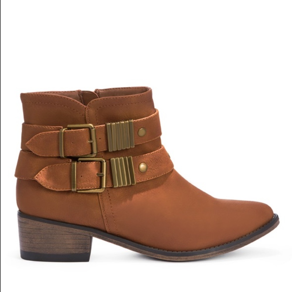 JustFab size 11 women's cognac bootie