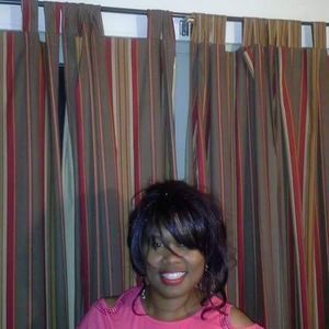 Meet your Posher, Antoinette