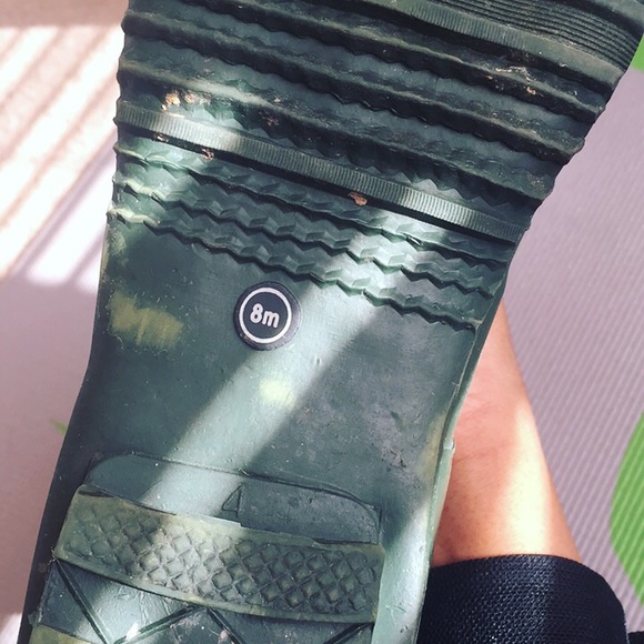 Dark green rain boots - Picture 4 of 4