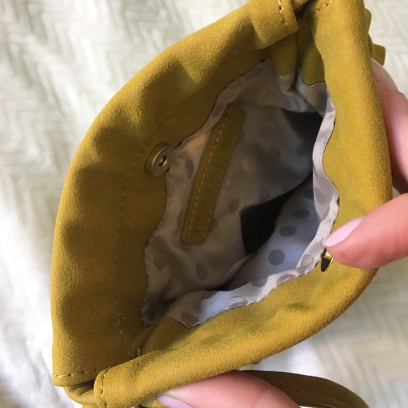 NWOT fringe crossbody bad - Picture 4 of 4