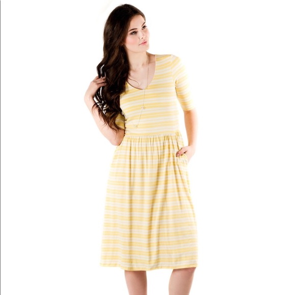 Midi striped dress with pockets - Picture 1 of 4