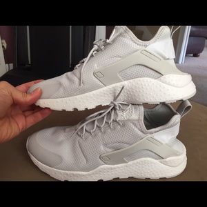 Nike Huarache women's 11
