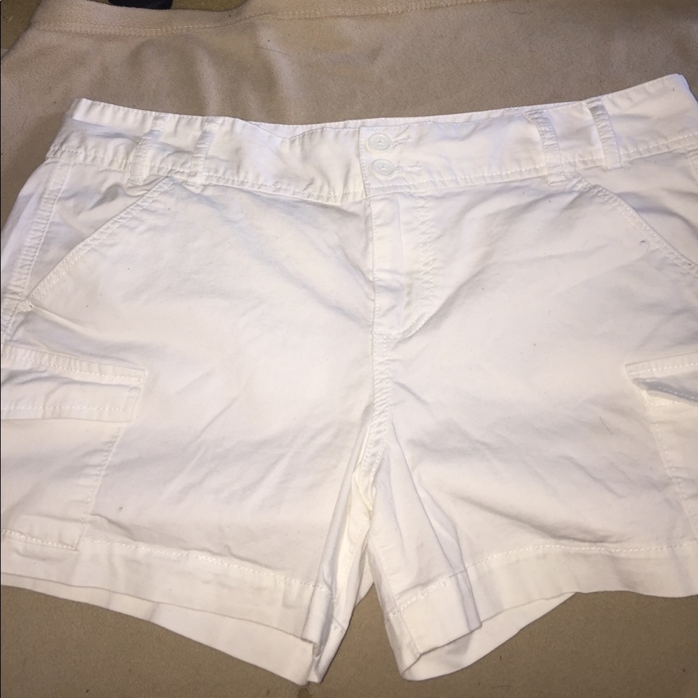 White Calvin Klein shorts. Great condition :)