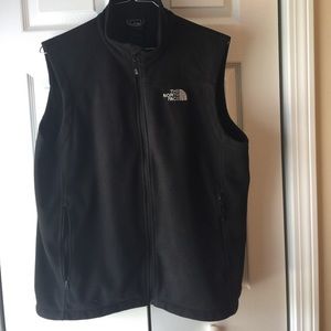 Men's North Face vest jacket