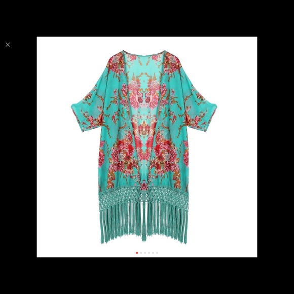 🌷Floral Fringed Kimono🌷fits S/M/L - Picture 2 of 8