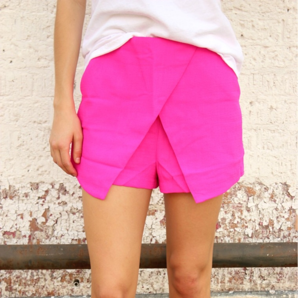 NWT Women's Hot Pink Skort