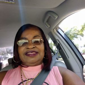 Meet your Posher, Cecile