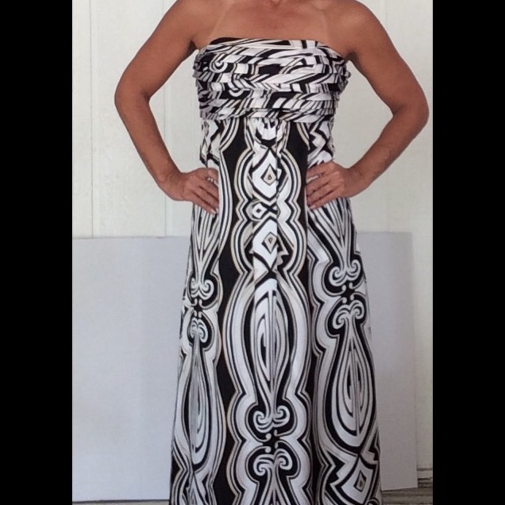NWT WHITE HOUSE BLACK MARKET MAXI DRESS 100% SILK