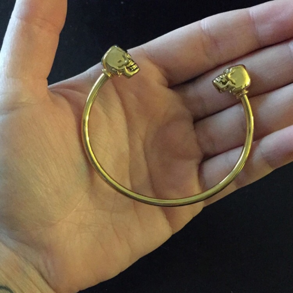 Juicy Couture Skull w diamond eyes cuff