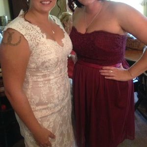 Davids Bridal Sz12 color Wine F18094