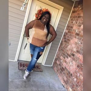 Meet your Posher, Jade