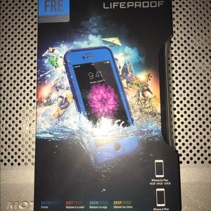 BNWT LifeProof Fre Case~ perfect for summer!