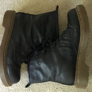 classic marten boot