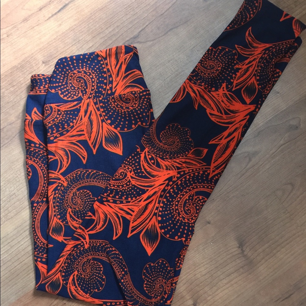 Stunning OS LuLaRoe Leggings