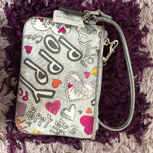 BRAND NEW AUTHENTIC COACH WRISTLET - Picture 2 of 4
