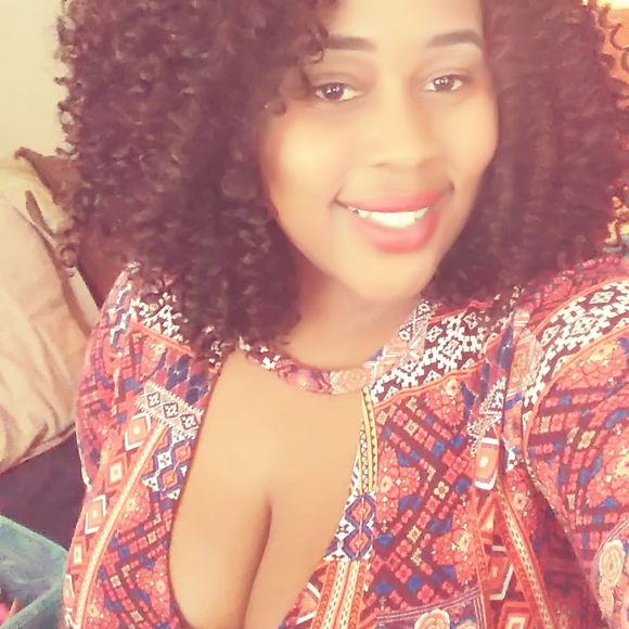 Meet your Posher, Tiffany - Picture 1 of 1