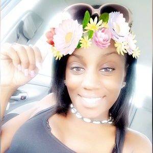 Meet your Posher, Mikole