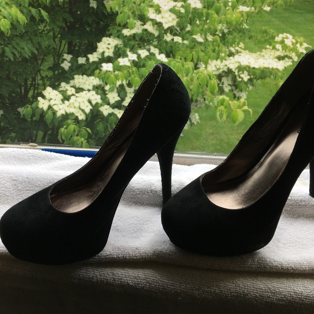 Black swede platform heels