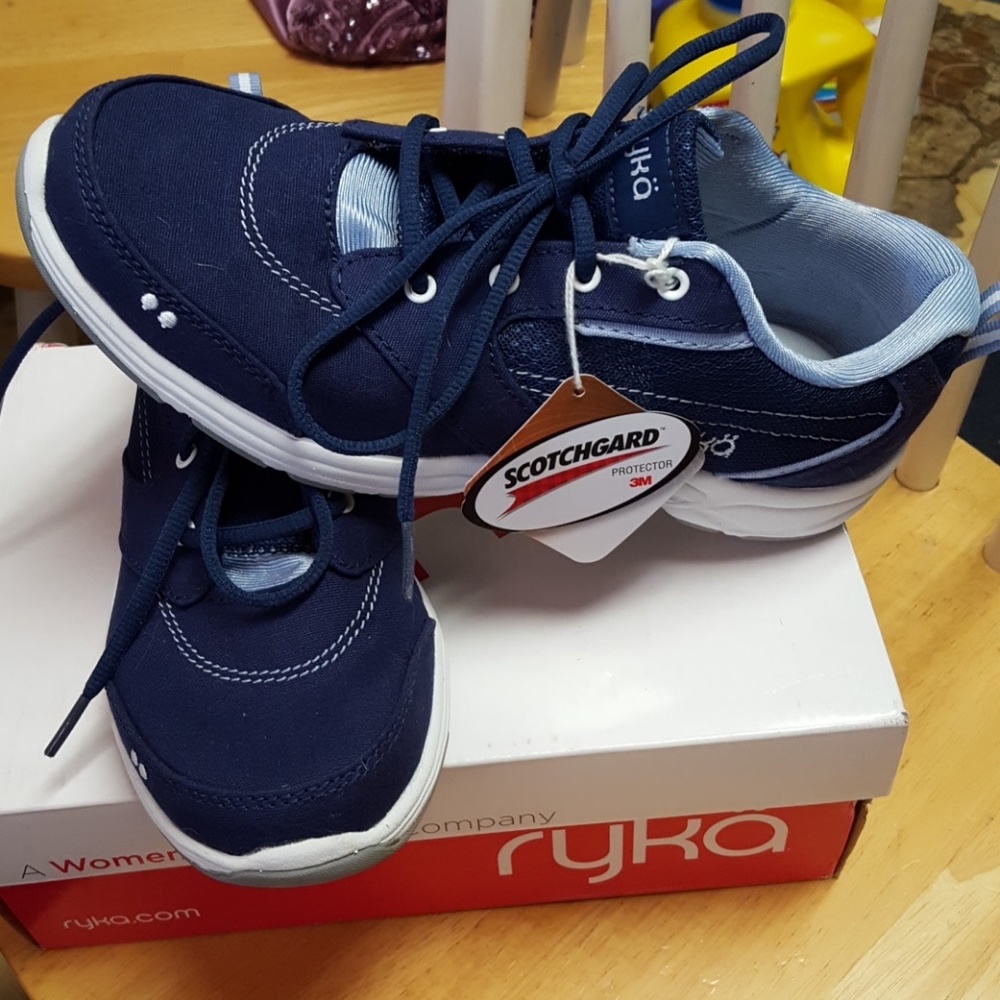 Ryka sneakers NWT size 7 reg.
