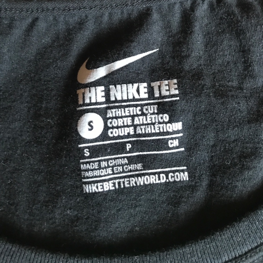 Nike tee - Picture 3 of 3