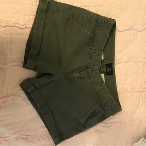 AE army green shorts